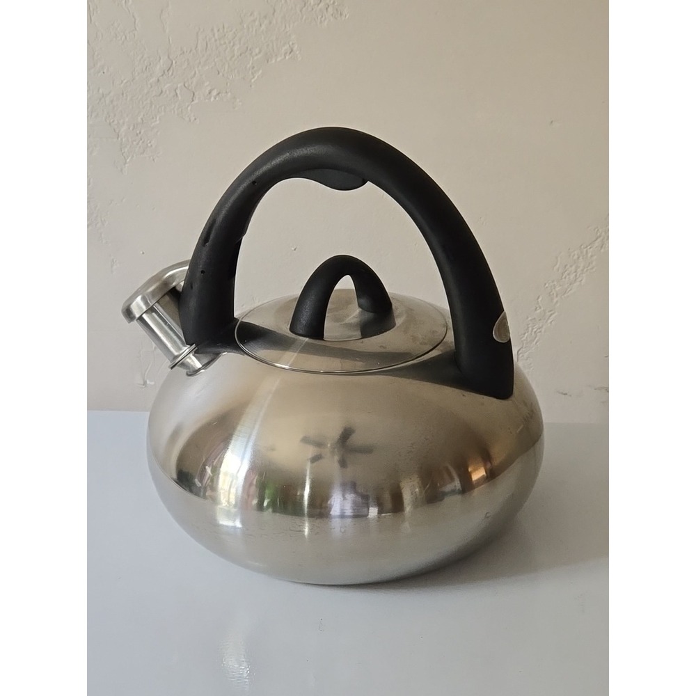 Calphalon 2 Qt, 1.9L Whistling Tea Kettle 4402 Stainless Steel Silver